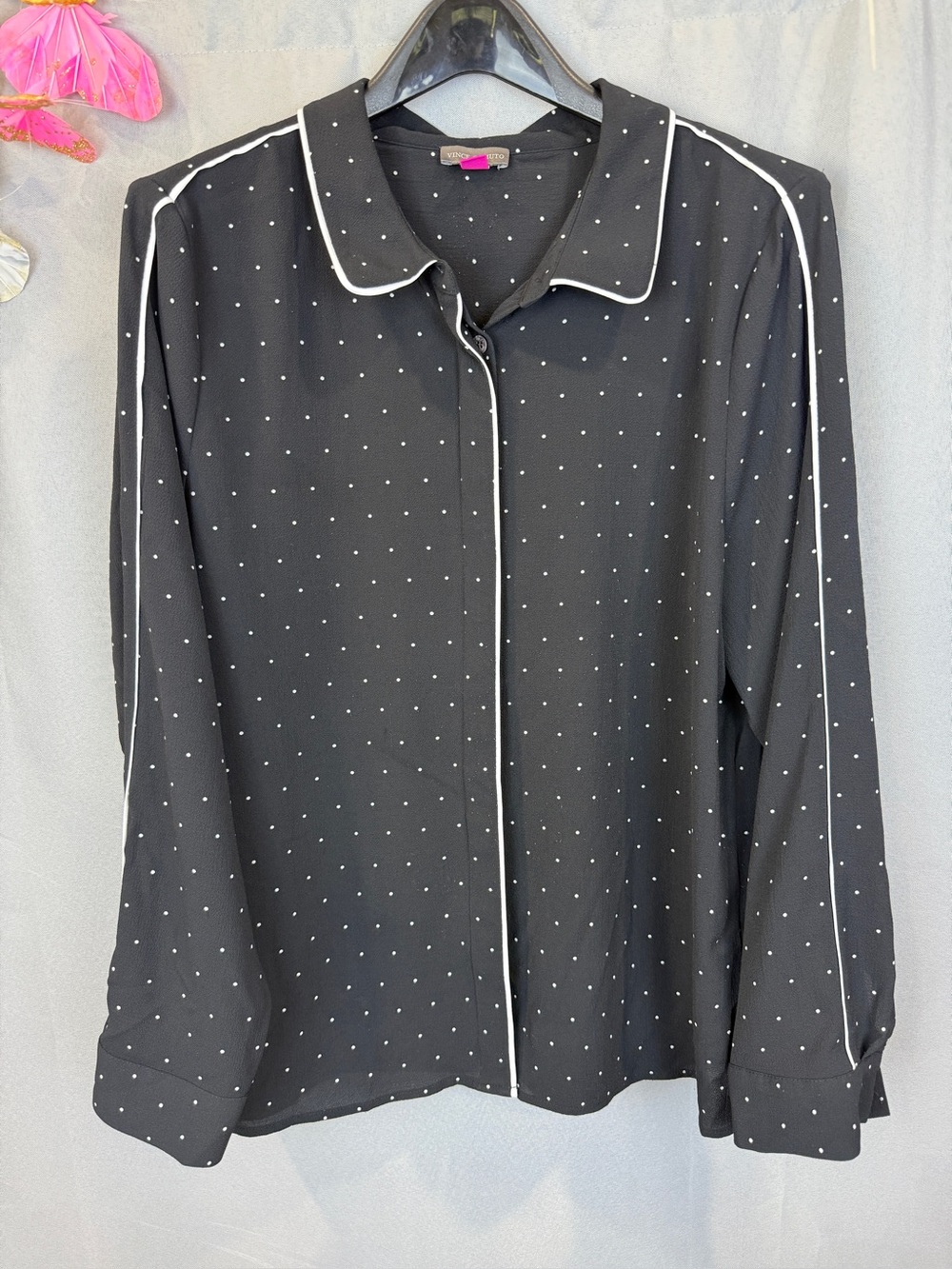 Vince Camuto Long Sleeve Black Polka Dot Blouse w/White Piping- Size Large